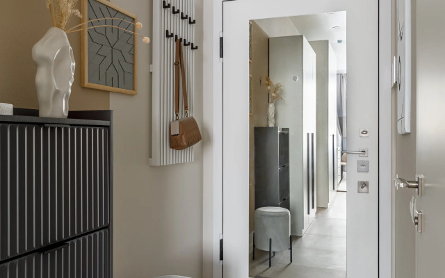 Дизайнерская Студия в Небоскрёбе Бизнес-класса AFI TOWER