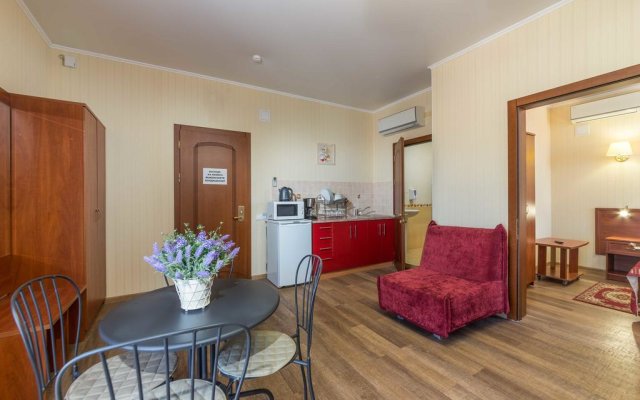 De Paris Guest House