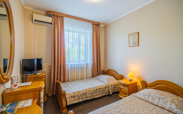 Saratovskaya Hotel