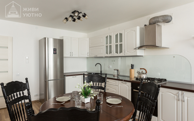 Apartamentyi Zhivi Uyutno Mnogo Mesta