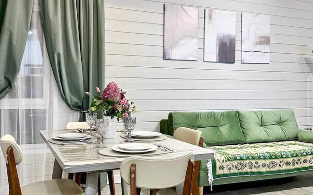 Uyutnyiy domik s baney Guest House
