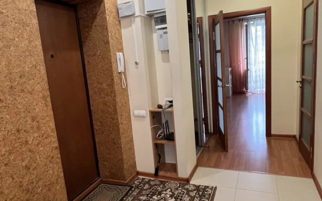 Uyutnaya kvartira na Soyuznom prospekte Flat