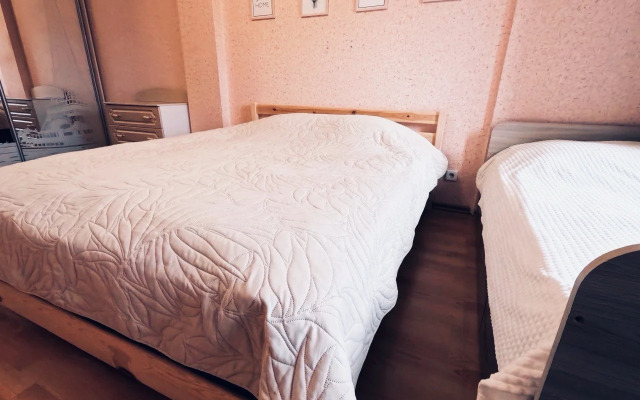Na Petra Yermolaeva 1 Flat