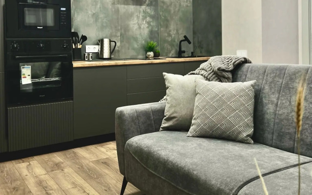 V Tsentre Okolo Akvaparka Flat