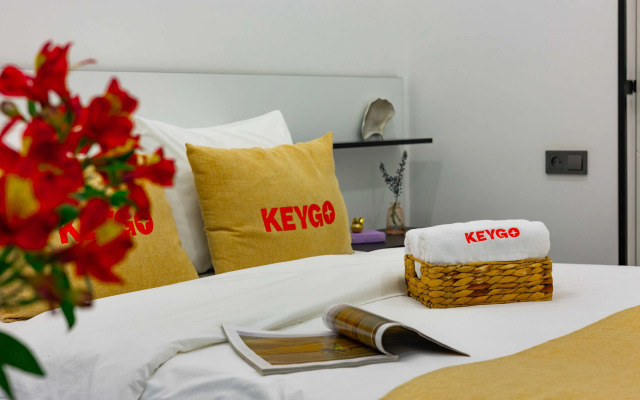 KeyGo #0077, 1 Bedroom, Saryan Street Apartments