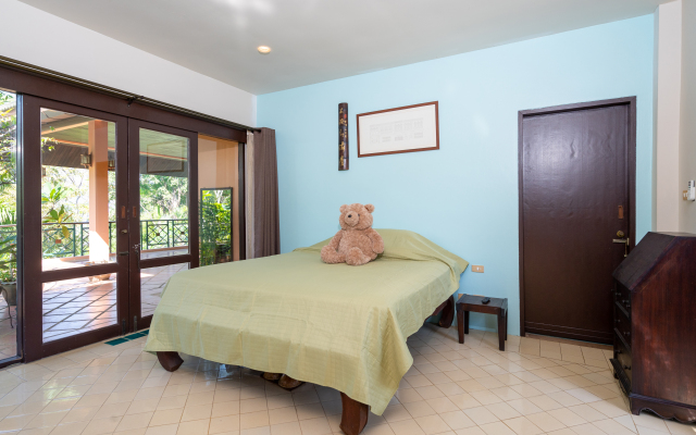 Big Pool with Terrace and Parking near Big Buddha Villa	