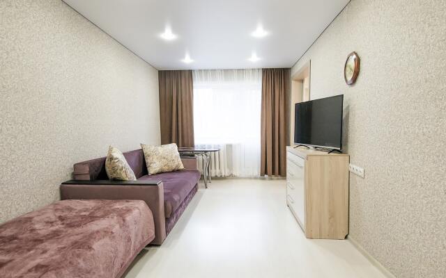 Квартира на Яшина 40 НаСутки35