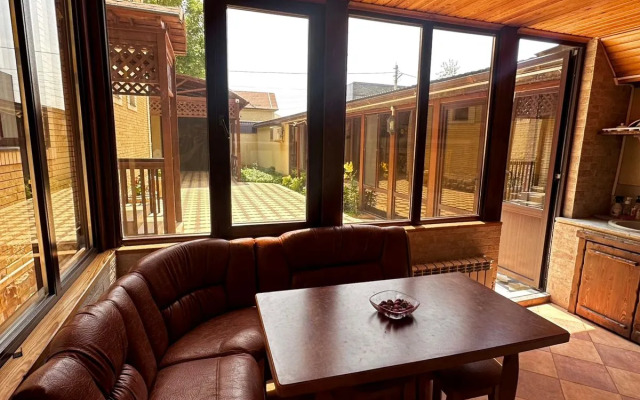 Частный дом со всеми условиями на берегу моря