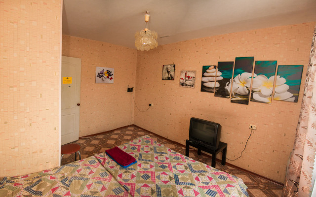 Апартаменты на Богдана Хмельницкого 3-133