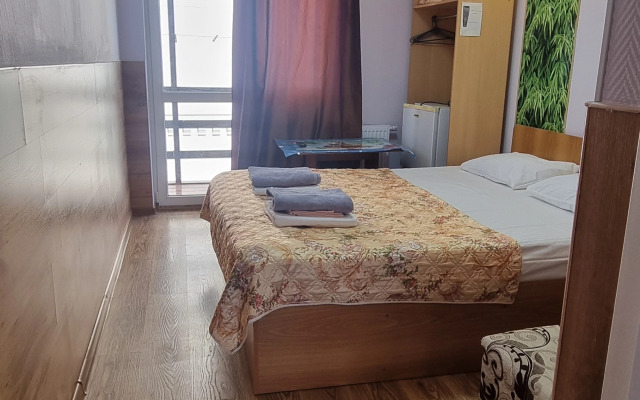 U Plyazha Guest House
