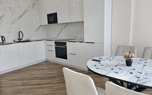 Sovremennaya 3-Komnatnaya v Tsentre Vladivostoka Flat