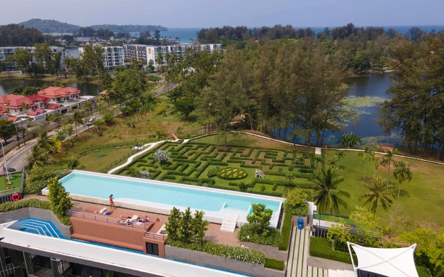 SkyPark 2BR Apt Apartments