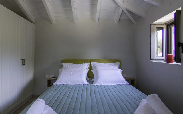 Olive Grove by the Sea Kardamyli Private house