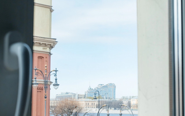 Апартаменты ApartH Deluxe с кухней и видом на Неву