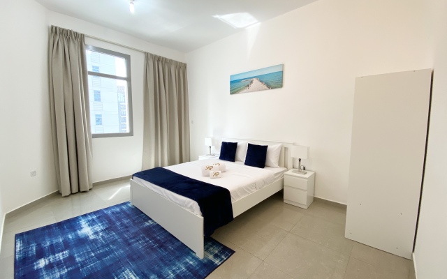 Panoramic Marina views 3BR Dubai Marina Apartments