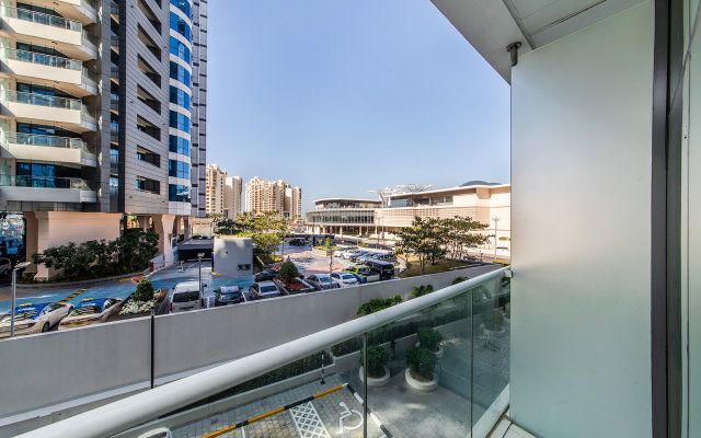 New Modern Studio on Palm Jumeirah Apartments