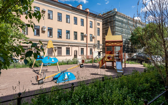 Апартаменты Лофт с Видом на Неву 3