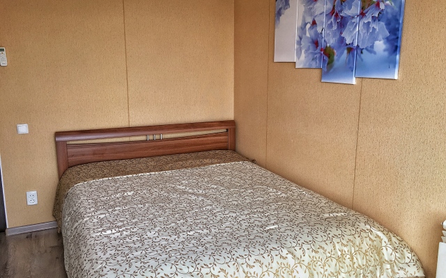 Executive Scenic Two-Room Apartment with Balconies on the Yalta Embankment
