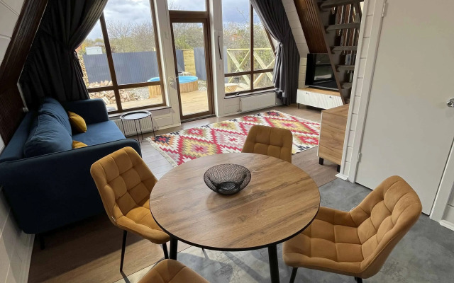 Asti Kemp Glamping