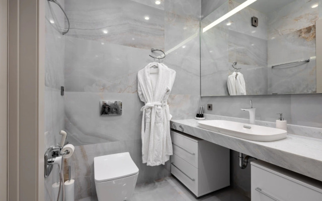 Stylish Corner Apartment in Neva Towers