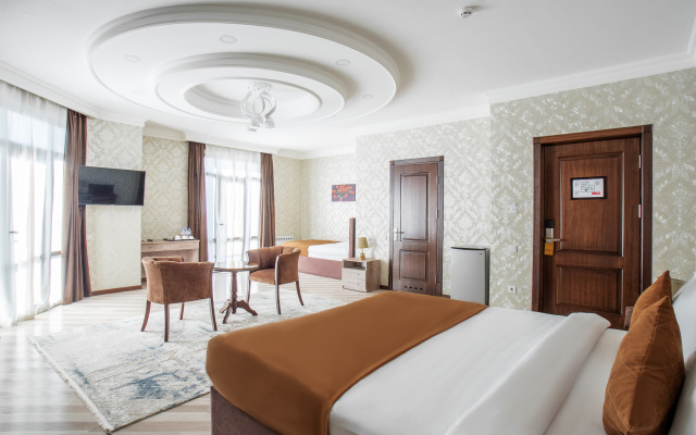 Manifa Hotel