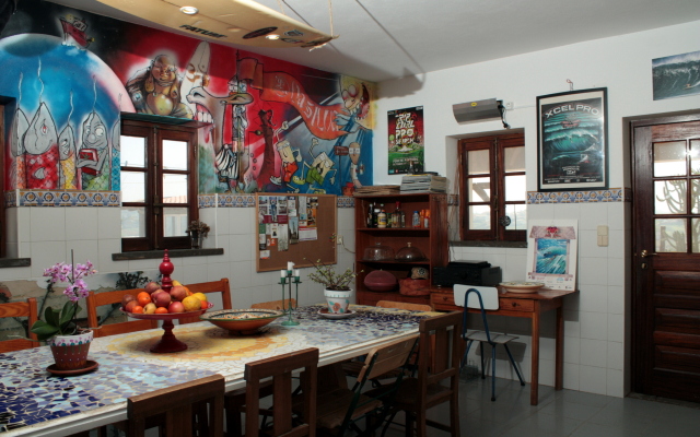 Da Silva Bike & Surf Camp Guest house