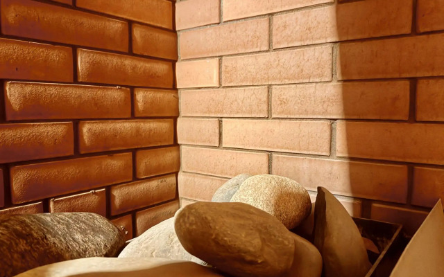 Thach from Travel Hotels Entourage