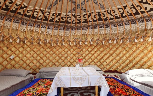 Глэмпинг Agat Yurt Camp