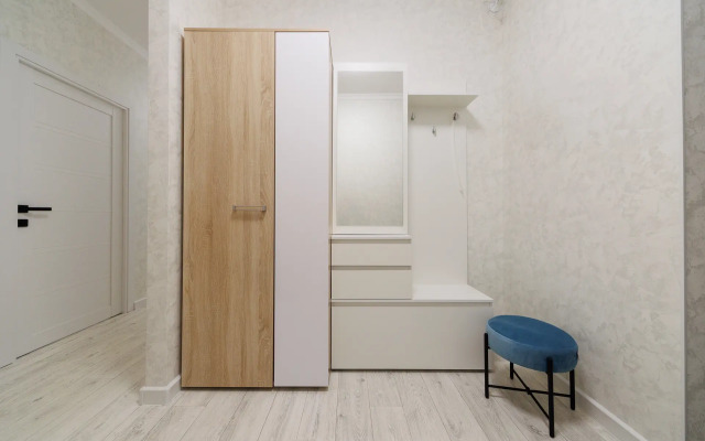 Trekhkomnatnaya U Parka Flat