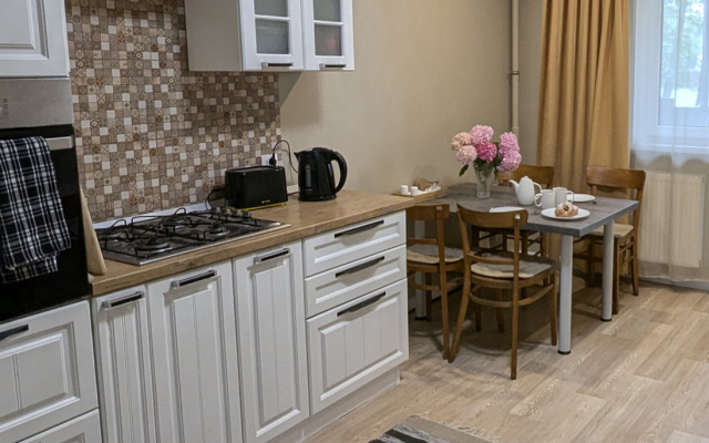 Апартаменты 2х-комнатная квартира в шаге от Верхнего озера