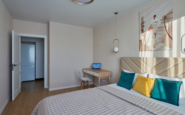 Kvartira v stile minimalizm s vidom na Komarovo  Flat