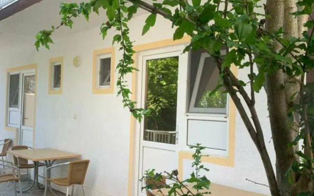 Garmoniya Guest house