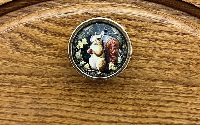 Квартира с антикварной мебелью