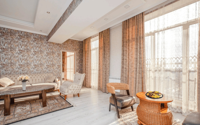 On Buzand Str. 13-109/1 Apartments