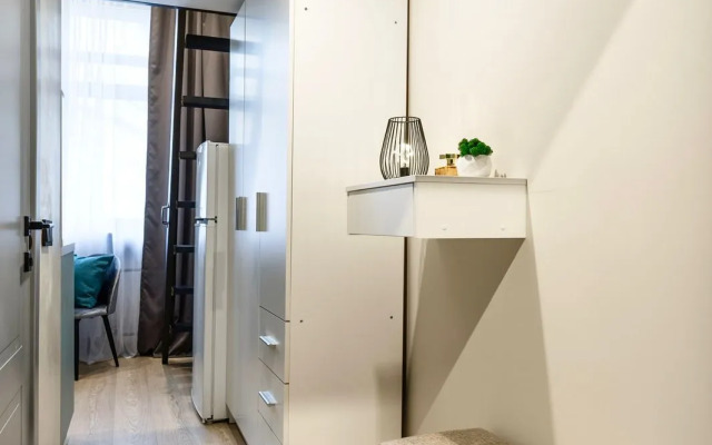 Dvukhurovnevy Loft V Tsentre Moskvy Apartment