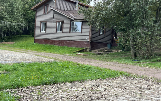 Частный дом на озере