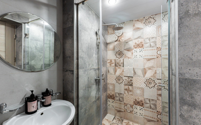KeyGo #0127, 2 Bedroom, City Center Apartments