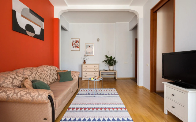 U Tavricheskogo Sada Flat