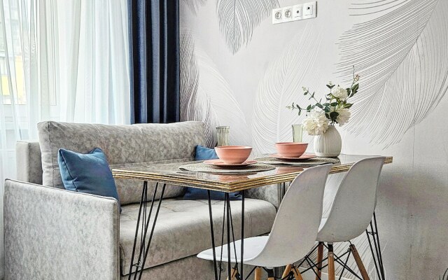 V 5 Minutakh Ot Kremlya Flat