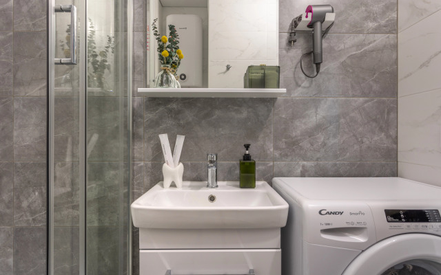 Na Vasilyevskom Ostrove Nedaleko ot Metro Flat