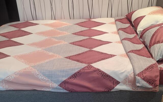 Luchshie apartamenty v rayone Flat