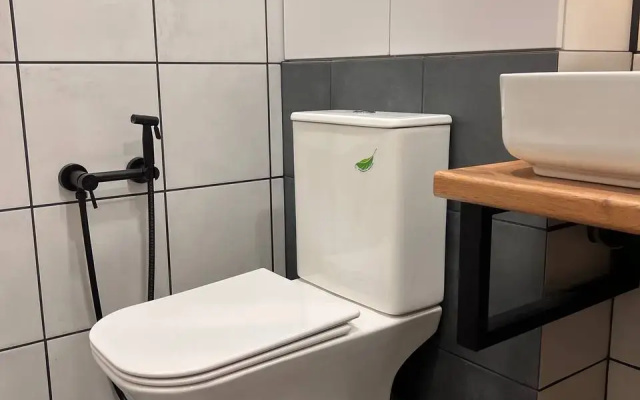 Apartamenty VYSOTNYJ POKOJ | Vid na gorod i zakat | Studia na 22 etaze v ZK Atmosfera