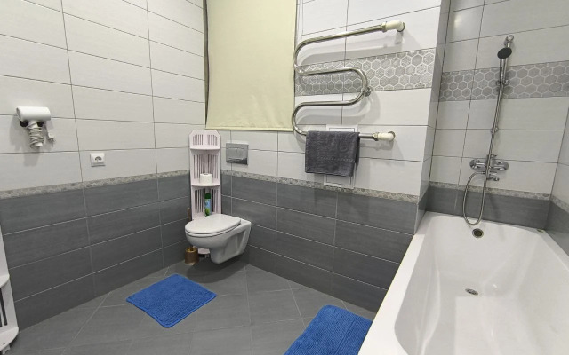 Prostornaya V Tsentre Vyborga S Parkovkoy Flat