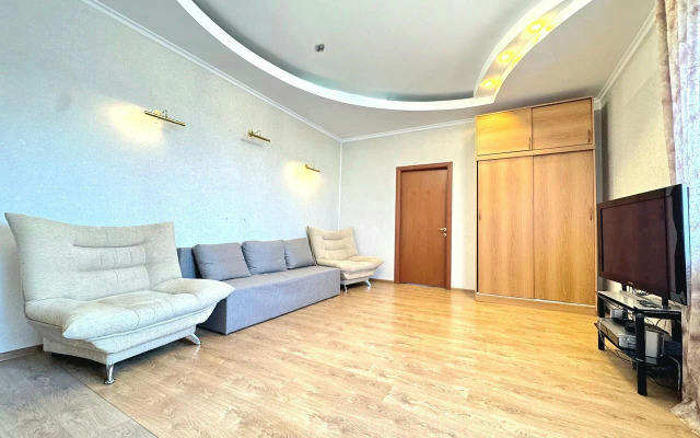 Квартира Четырехкомнатная в Центре на Островского