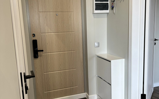 V Tsentre Chelyabinska Ryadom S Parkom Gagarina Flat