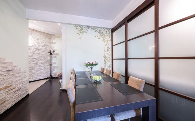 Pyat Zvyozd Bolshaya S Konditsionerami I Kaminom Apartment