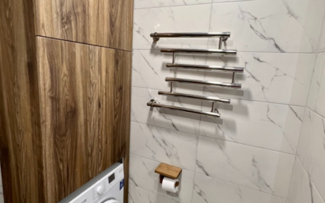 Sovremennaya Lakonichnaya Kvartira Ryadom S Fontanom I Skverom Geroyev Apartments
