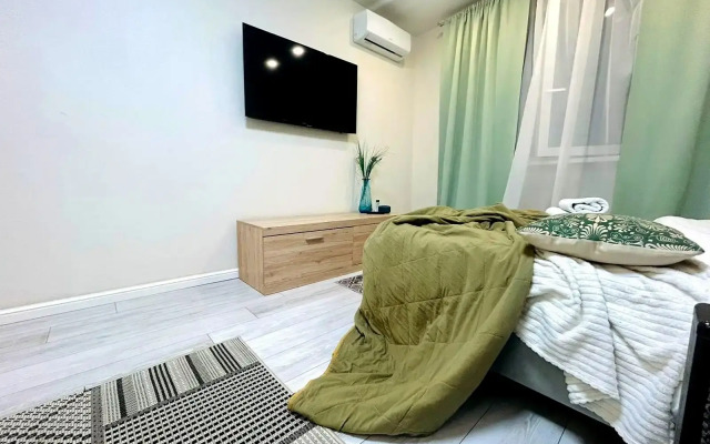 Квартира GoldApart на Академика Пилюгина 12к1