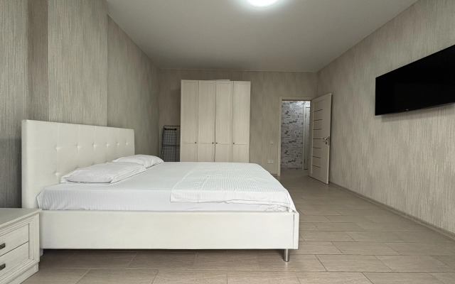 Zhk "poseydon" 836. Mamayka. Dvukhkomnatnaya S Balkonom (Trustcontrol) Flat