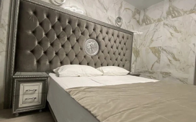 V 5 Minutakh Ot Morya Apartments